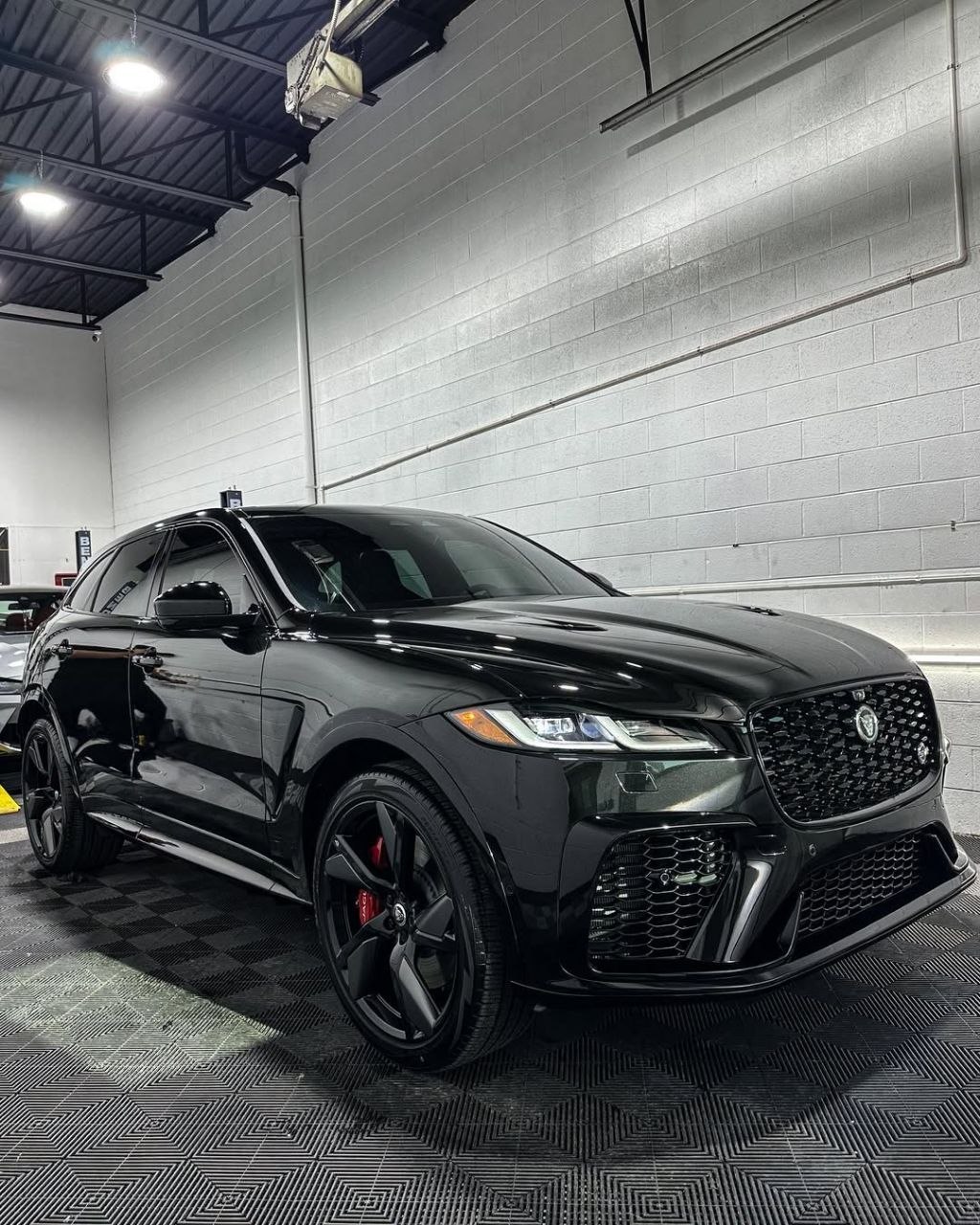 2024 Jaguar F-Pace SVR