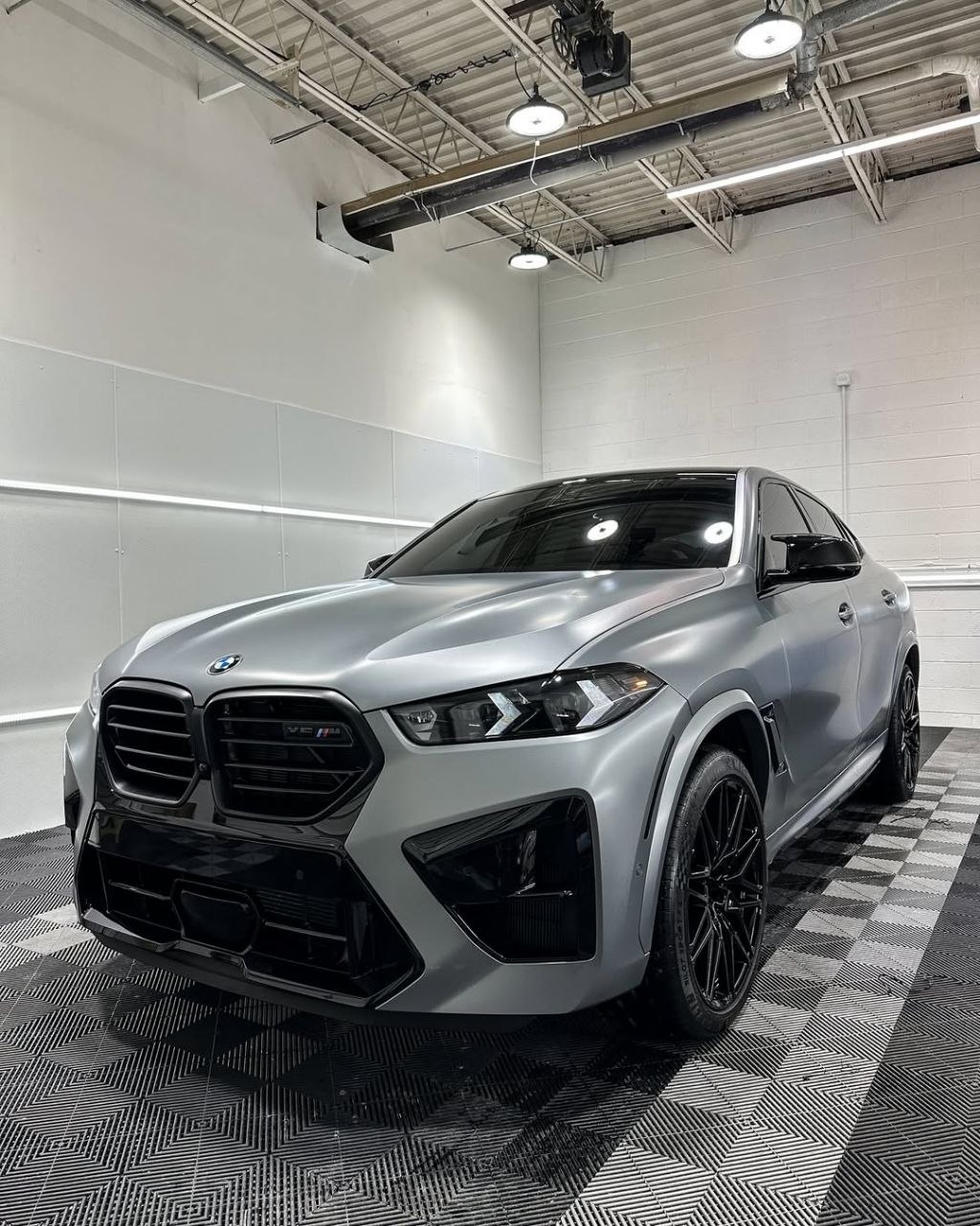 2025 BMW X6 M
