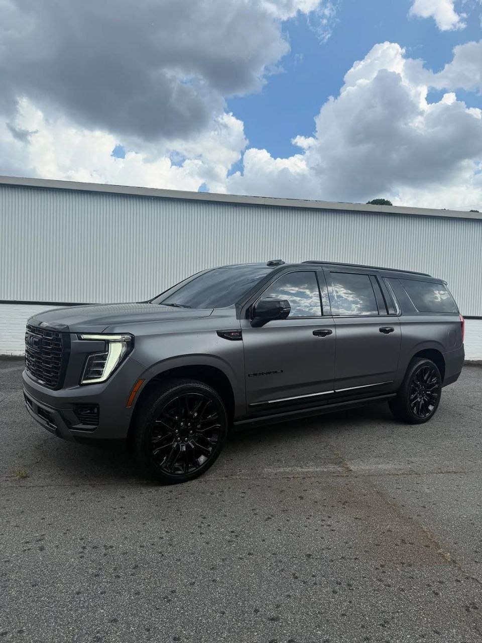 2025 GMC Yukon Denali