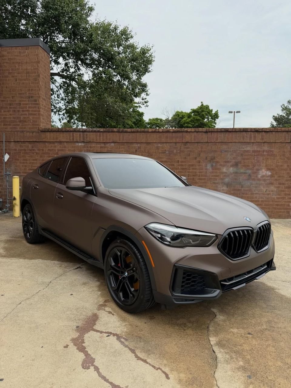 2022 BMW X6