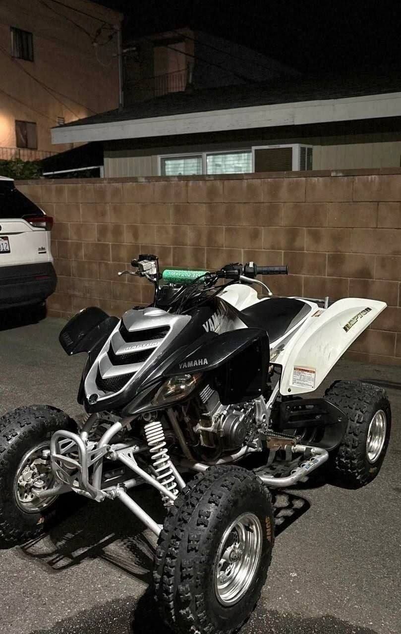 2011 Yamaha Raptor sport